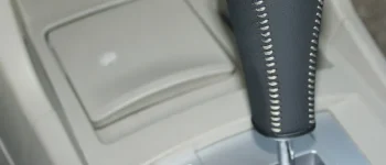 Stick shift conver